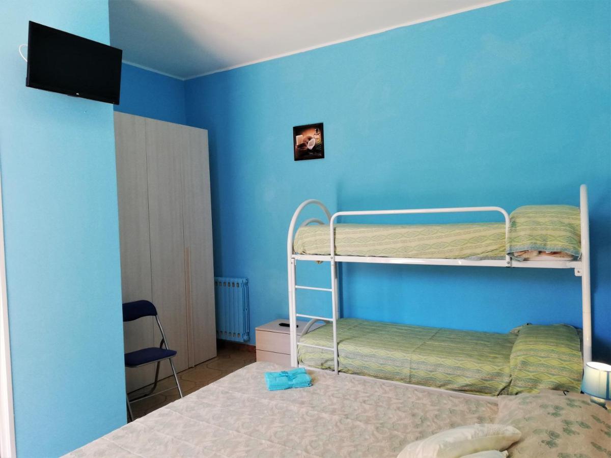 Hotel Via Pisa Riposto Zewnętrze zdjęcie